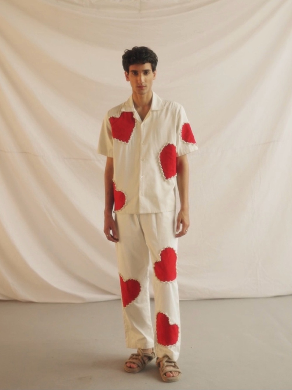NEW Perte d’ego men’s HEARTS APPLIQUÉ WITH PEARLS matching set large artsy retro